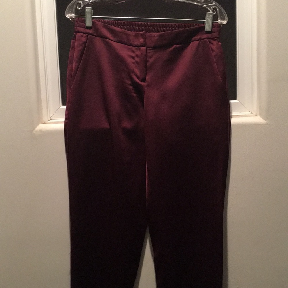 WHBM burgundy satin pants 2R-ruched legs on ankle